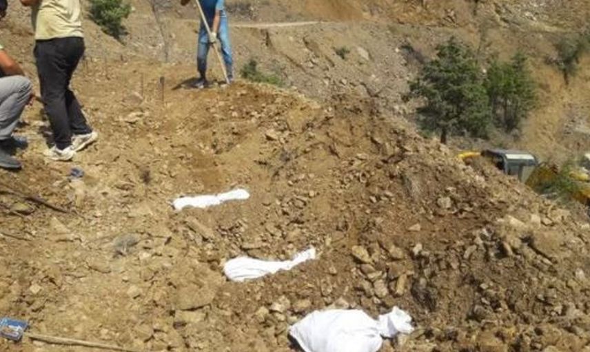 Artvin'de 10 yıl sonra eşini tekrar toprağa verdi!