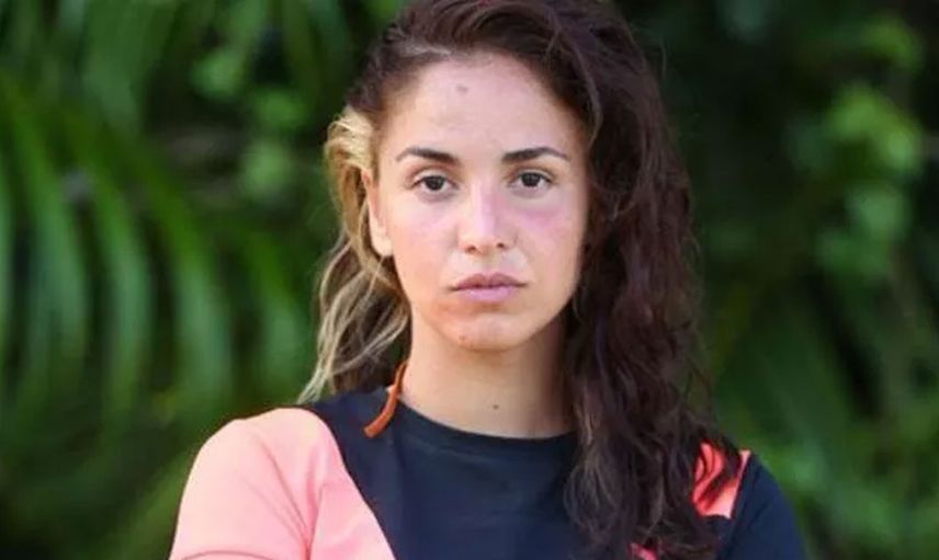 Survivor Berna döndükten sonra öyle pozlar verdi ki erkek takipçileri çıldırdı ortalık alev aldı!