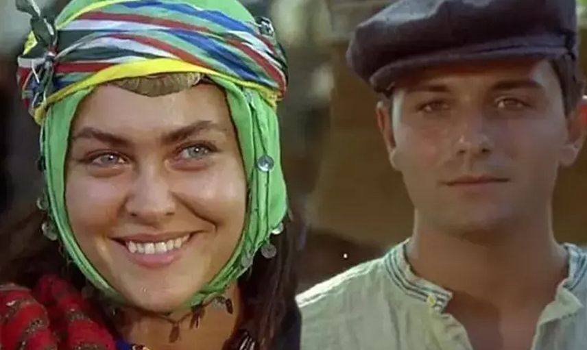 Hülya sette soyunurdu, gözüm kayardı demişti! Yalçın Dümer'in o sözlerine Hülya Avşar'dan yanıt: Eşek herif!