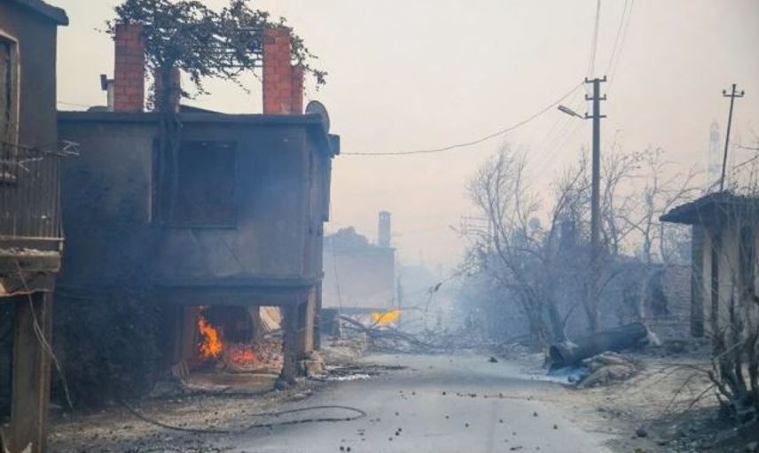 Antalya - Manavgat'ta Çıkan Yangından İç Burkan Görüntüler