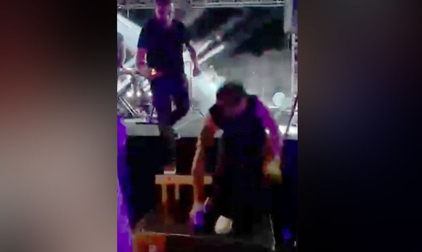 Şarkılarıyla büyüledi