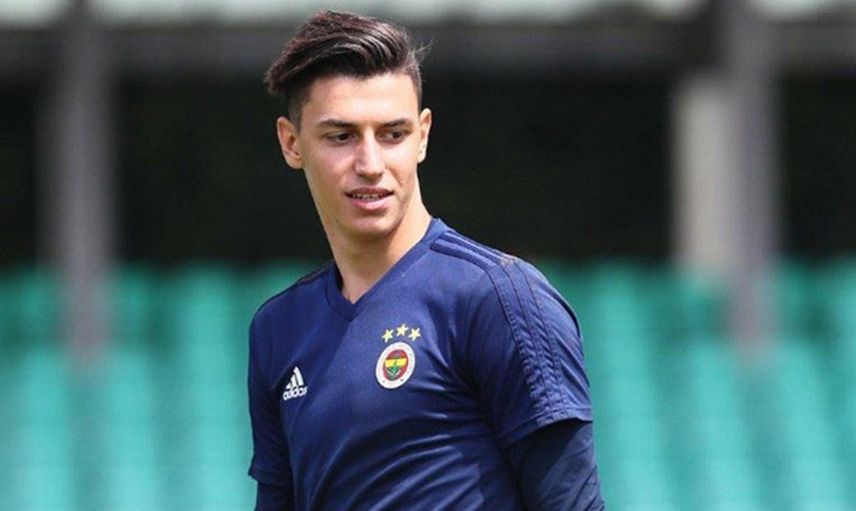 Roma Fenerbahçe'den Berke Özer'i Transfer Etmek İstiyor!