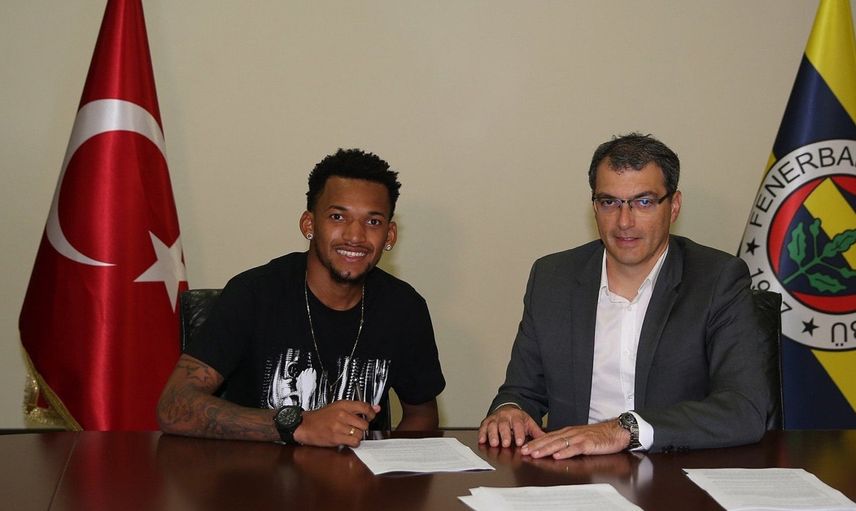 Eski Fenerbahçeli Jailson'u Galatasaray Transfer Etmek İstiyor!