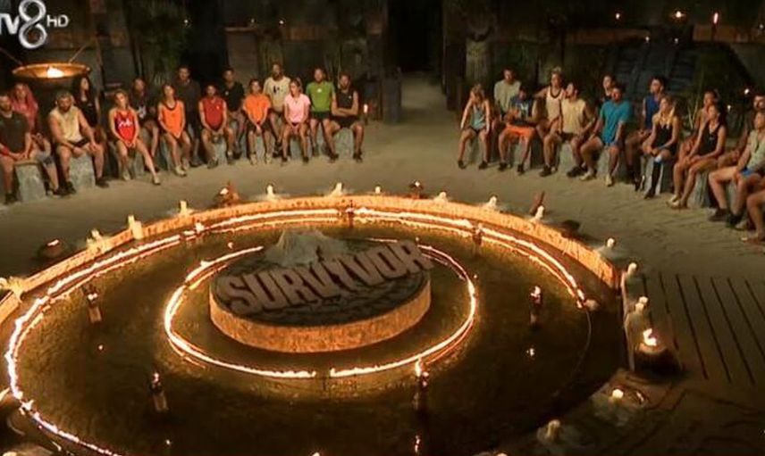 Survivor Nisa ve Nagihan birbirlerine girdi: Acun Ilıcalı konseyi yarıda kesmek zorunda kaldı