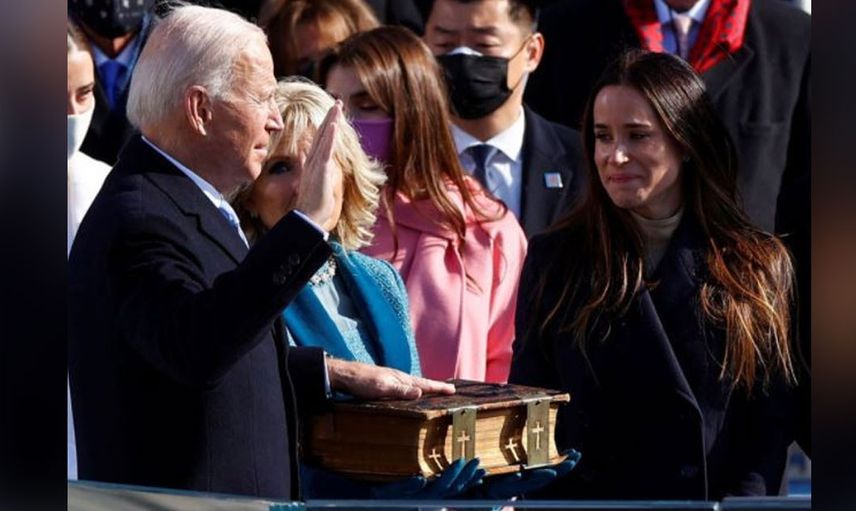 Joe Biden'ın yemin ettiği İncil çok konuşuldu!
