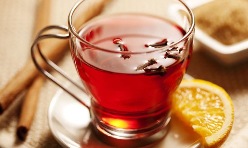 Uzmanlar Uyardı: Sıcak Çay Yemek Borusu Kanseri Riskini 5 Kat Artırıyor!