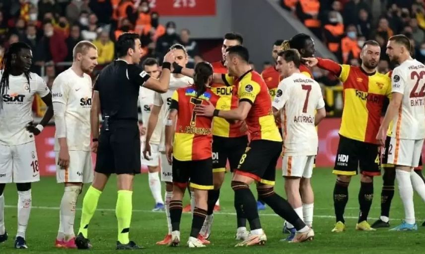 Uğur Meleke Göztepe - Galatasaray Maçında Kırılan Dünya Rekorunu Açıkladı!