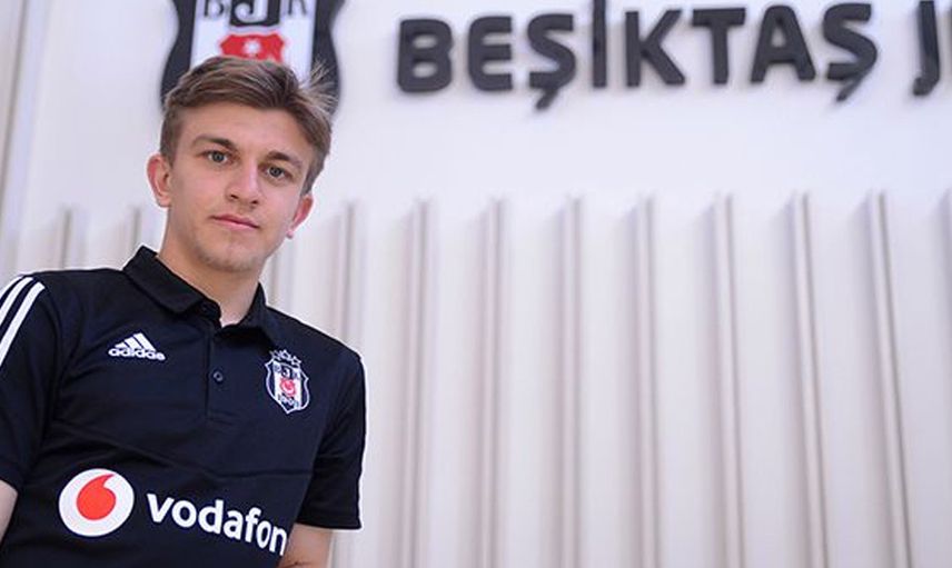 KAÇ YAŞINDADIR?
