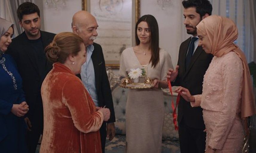 Kızılcık Şerbeti'nde Umut Nursema'yı kiminle aldattı? O sahne için verilen figüran ilanı ifşa oldu! İşte olay olan detaylar...