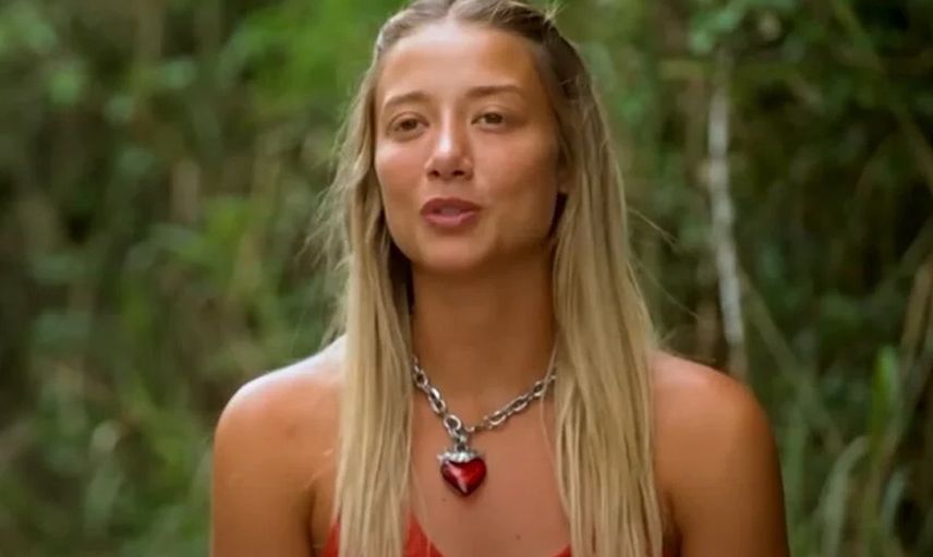 Survivor birleşme partisinde kıyamet kopacak: Aleyna Yunan şarkıcının el hareketinden rahatsız olunca...