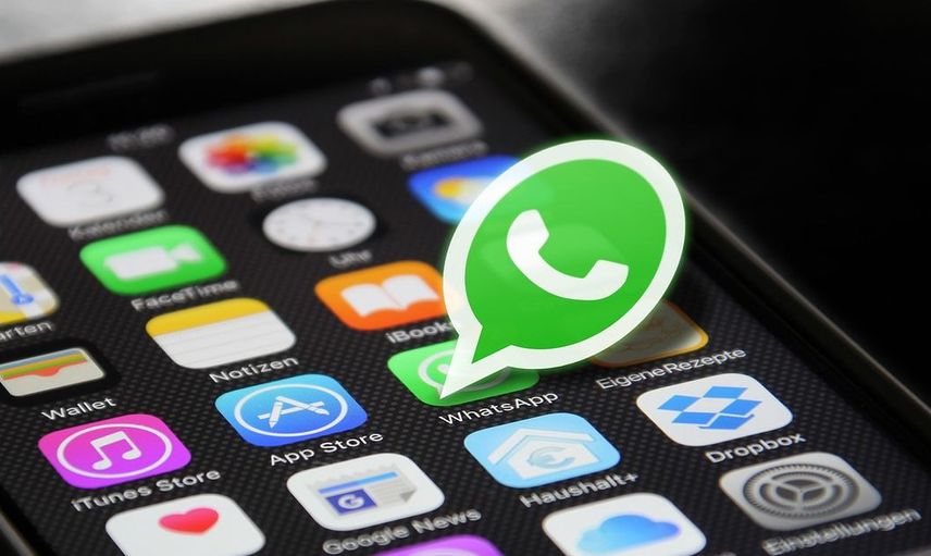 Milyonlarca kullanıcısı bulunan WhatsApp’dan büyük oyun: Reklam alabilmek için herkesi dinliyorlar