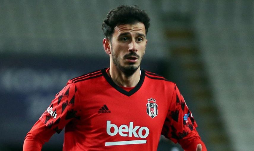 Beşiktaş ile sezon sonunda sözleşmesi sona erecek olan Oğuzhan Özyakup transferi için Trabzonsporla görüşüyor!