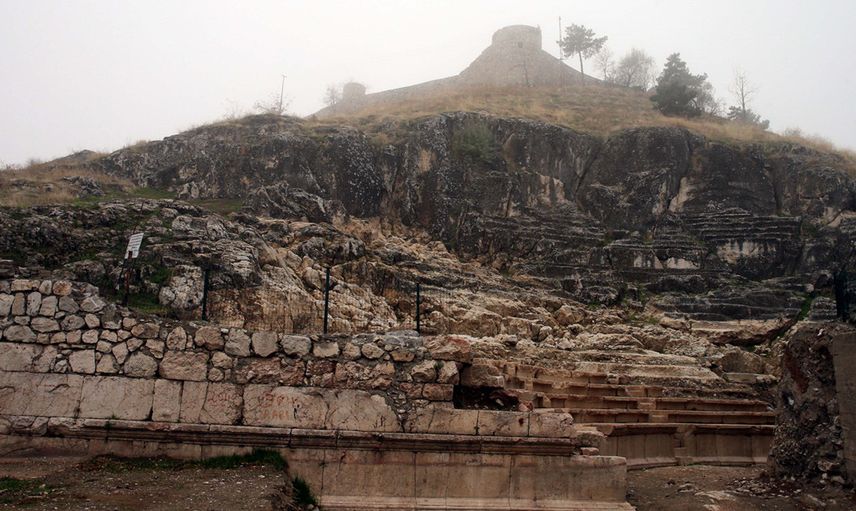 "Roma tiyatrosu ortaya çıktı."