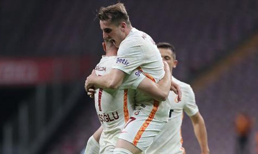 Galatasaray-Göztepe Maçında Devre Arasında Yaşananlar Hakkında Kerem Aktürkoğlu Açıklama Yaptı!