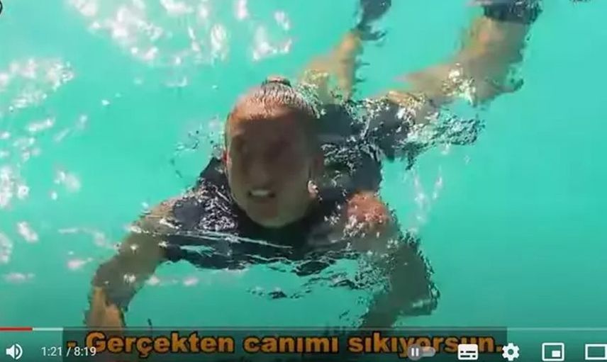 Survivor Yunus Emre rahat durmuyor: Uzak dur uyarıları işe yaramıyor! Aleyna'yı elinden tutup kendine doğru çekti ve...