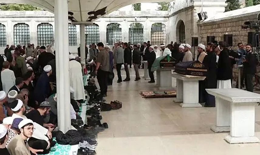 İsmailağa Cemaati lideri Hasan Kılıç'ın tabutunun üzerindeki örtünün anlamı ortaya çıktı!