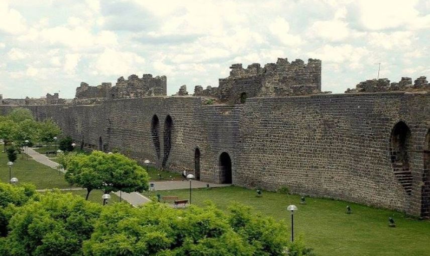 1. DİYARBAKIR