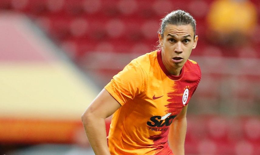 Trabzonspor-Galatasaray Derbisinde Abdülkadir Ömür, Gözyaşlarına Hakim Olamadı!