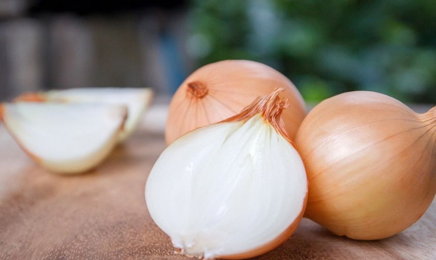 Ayağınızın altına soğan koyunca ne olur?