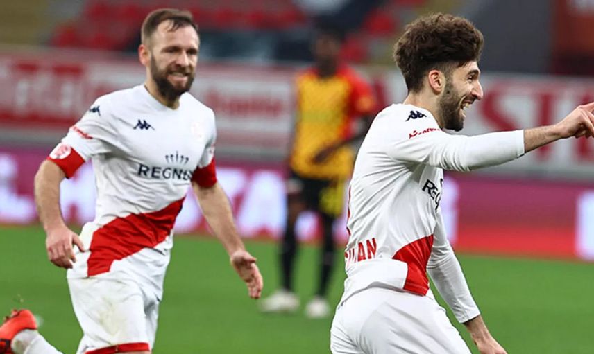 Trabzonspor Antalyasporlu Doğukan Sinik'i Transfer Etmek İstiyor!