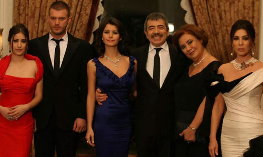 Hazal Kaya’dan Yıllar Sonra Gelen Aşk-ı Memnu İtirafı Herkesi Şaşkına Çevirdi