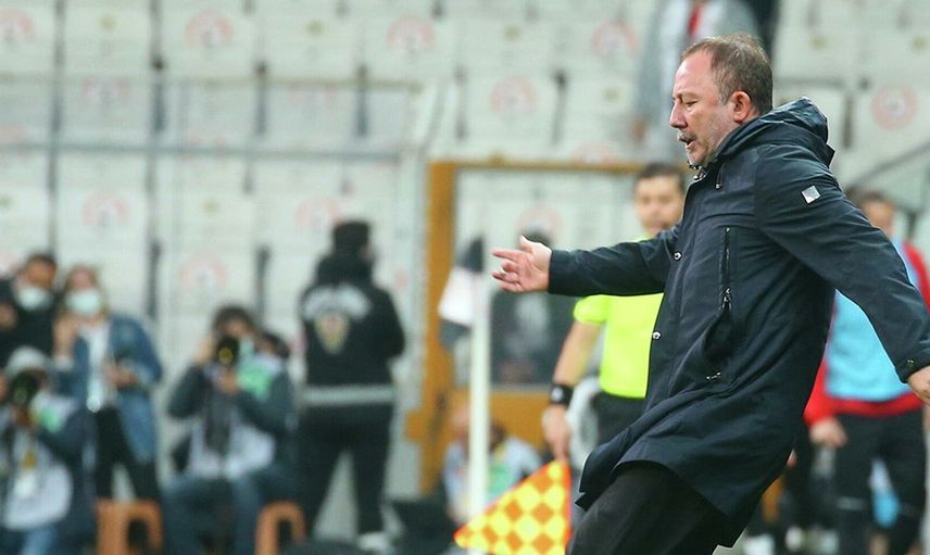 Beşiktaşlı Sergen Yalçın'ı Bekleyen Tehlike!