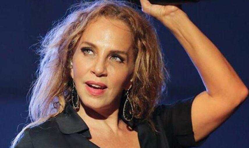 Sertep Erener'in konserine polis baskını ünlü şarkıcı neye uğradığını şaşırdı her şey bir anda oldu!
