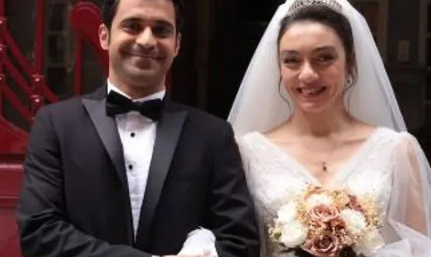 Masumlar Apartmanı aşkı gerçek oldu! Dizinin başrolleri samimi bir şekilde yakalandı