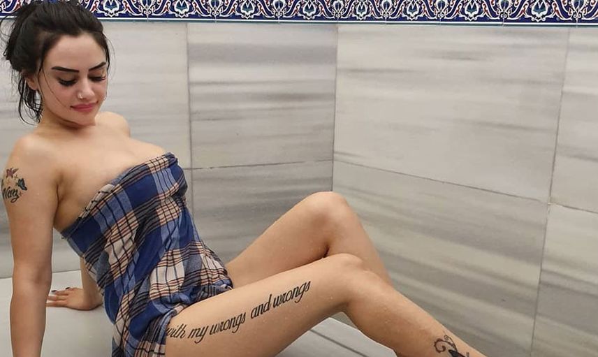 Fenomen gelin adayı sınırları zorladı! Naz Mila yatak odasında verdiği pozlarla erkek takipçilerini çıldırttı