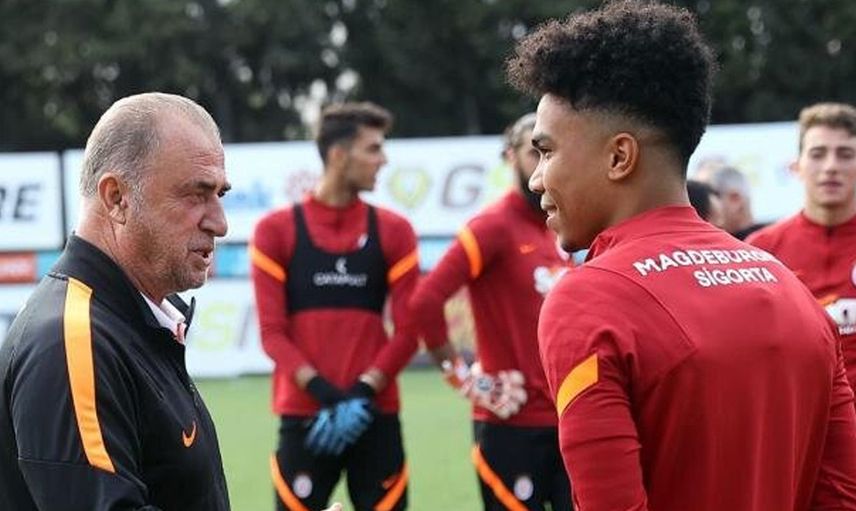 Galatasaray Gustavo Assuncao İle Yollarını Ayırıyor!