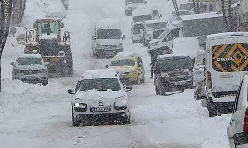 Muş ve Bingöl’de yollar kapandıc