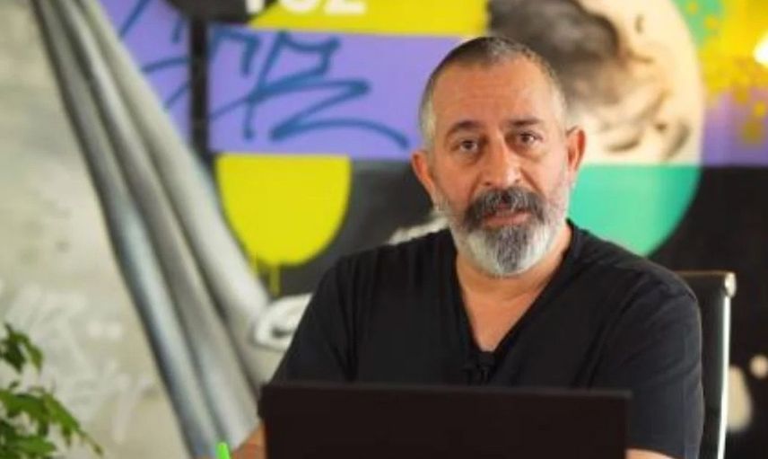 Komedyen Cem Yılmaz'dan, Ramazan'ın ilk gecesinde tepki çeken paylaşım: ''Resmen saygısızlık!''