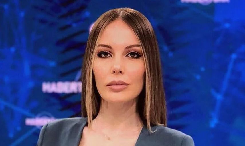Hande Sarıoğlu'ndan Peçeli Dans Şov!
