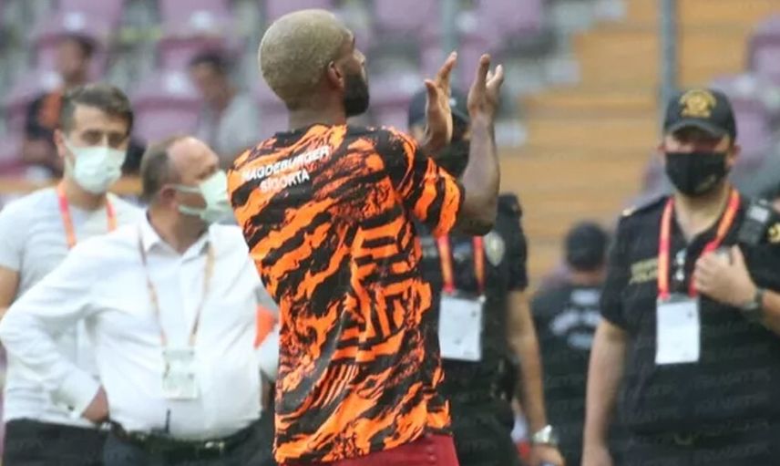 Galatasaray Maçında Islıklanan Ryan Babel, Yaptığı Paylaşımla Tepkileri Üzerine Çekti!