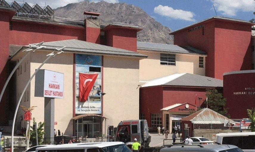 Son Dakika: Hakkari'de Emniyet Müdür Yardımcısı Silahlı Saldırı Sonucu Şehit Oldu