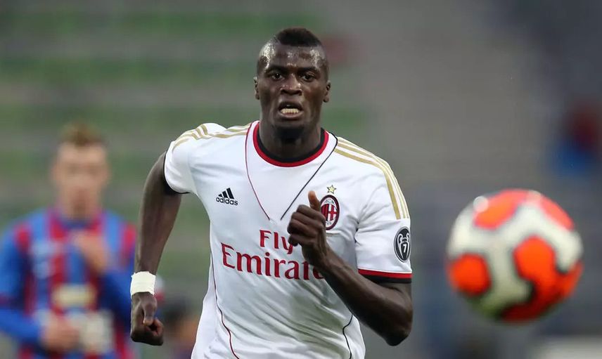 M'Baye Niang Hangi Mevkide Oynuyor?