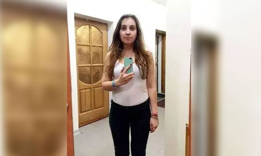 EVDEKİ BOY AYNASINDA ÇEKTİĞİ İLK GÖRÜNTÜ!