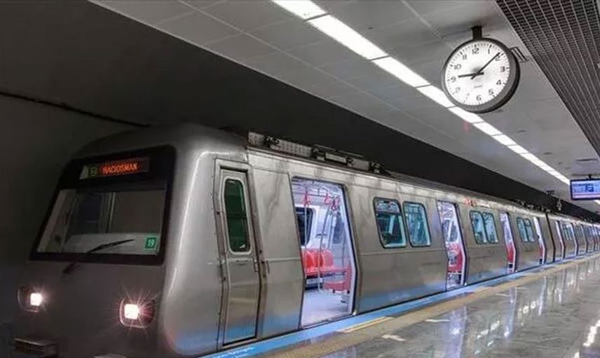 Dünya metroda yaşanan bu skandal olay ile çalkalanıyor!