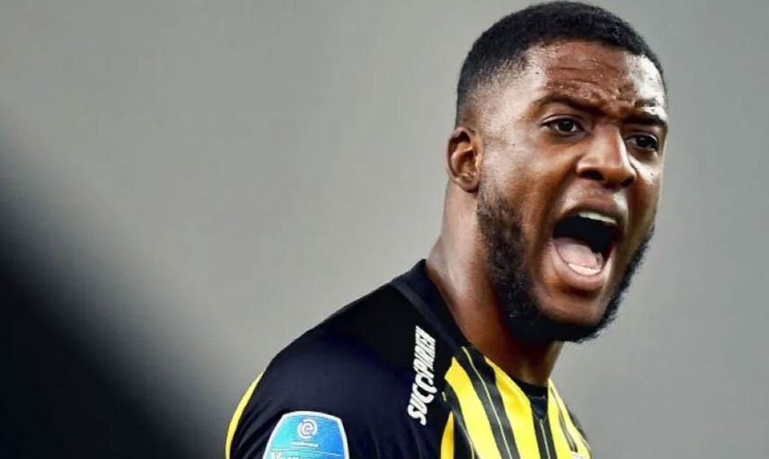 Beşiktaş, Teknik Direktör Valerien Ismael'in isteği doğrultusunda Riechedly Bazoer'i transferde gözüne kestirdi!
