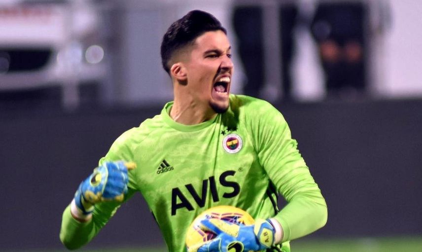 Ajax, Altay Bayındır'ı Transfer Etmek İstiyor!
