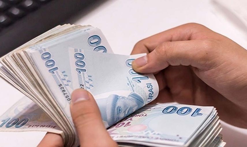 Herkesin beklediği ikinci asgari ücret zammı geliyor mu? Ünlü siyasetçi ağzından kaçırdı