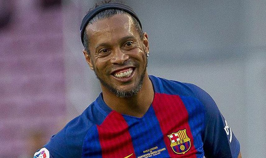 Barcelona'nın efsane isimlerinden Ronaldinho'nun son hali taraftarları hayrete düşürdü!