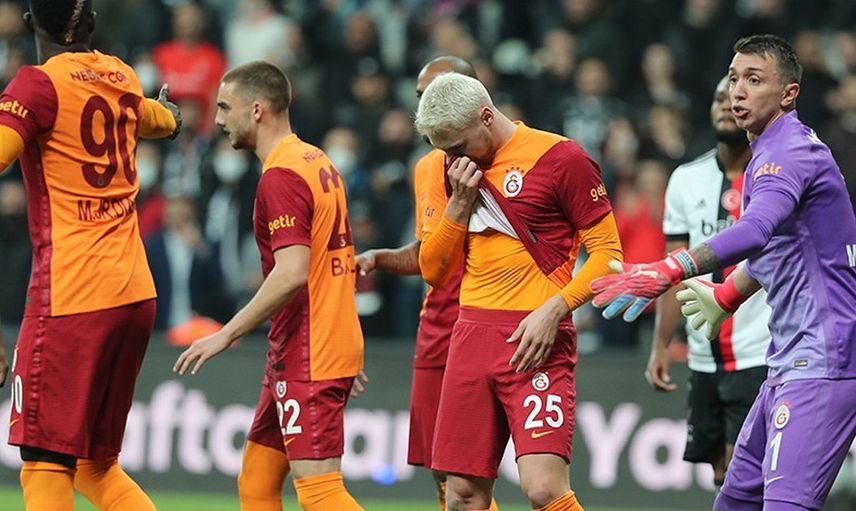 Galatasaray'da Johan Elmander ve Albert Riera Geri Dönüyor!