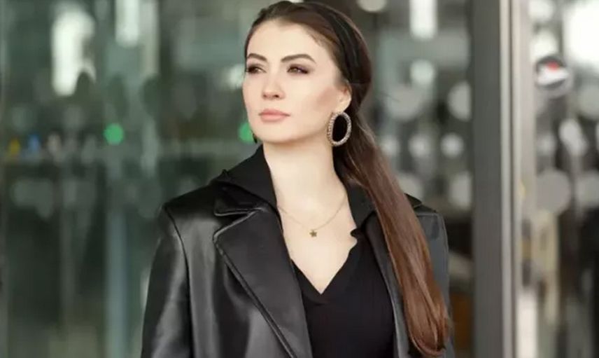 Pozları gündem oldu