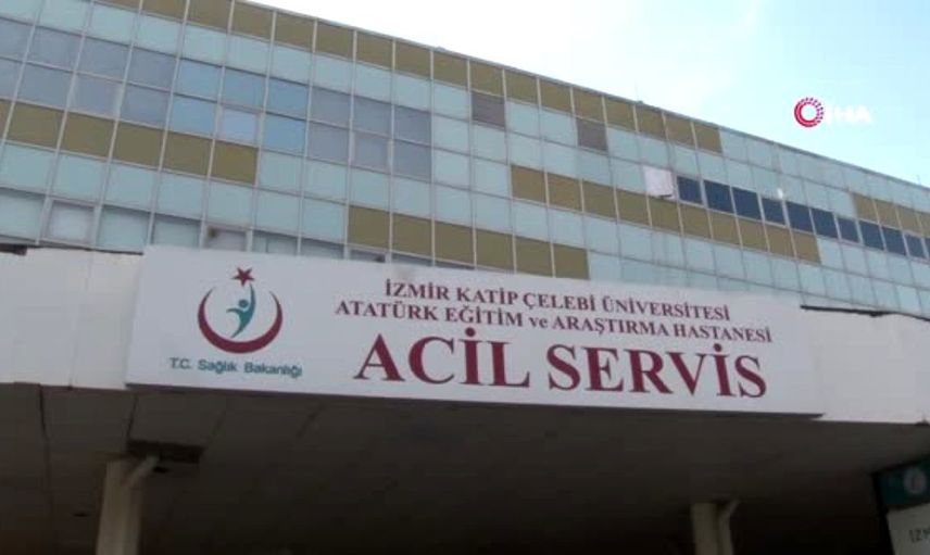 İzmir'de Oğluyla Tartışan Kadının Evden Cansız Bedeni Çıktı