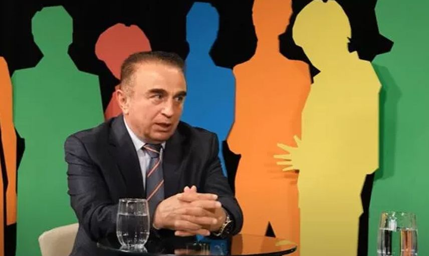 'İnsanlar ne der diye yaşamak normal midir?'