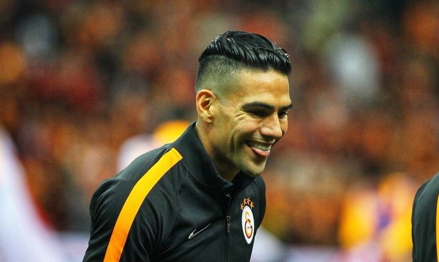 Radamel Falcao’nun Transferinde Eşinden Dikkat Çeken İpucu!