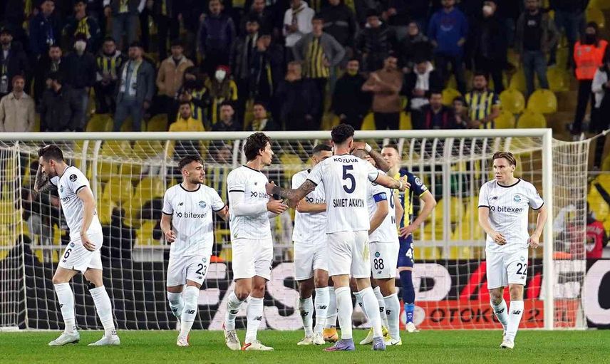Fenerbahçe Başkanı Ali Koç'tan Samandıra'da Futbolcularla Sert Toplantı!