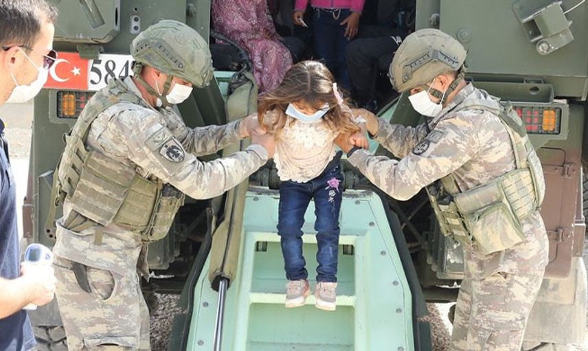 Mehmetçik, Suriyeli Çocuklara Bayram Tadında Gün Yaşattı