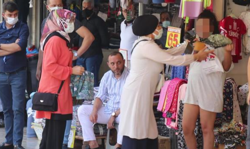 Alkollü Kadın Çevreye Zor Anlar Yaşattı: Yıllardır Cinsel İçerikli Filmimizi Çektiler Zaten